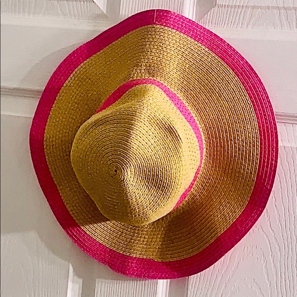 Hot pink straw sun beach hat - never worn! - Picture 3 of 5